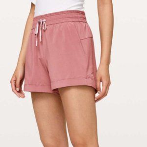 Lululemon Spring Break Away Short II *3" Pink